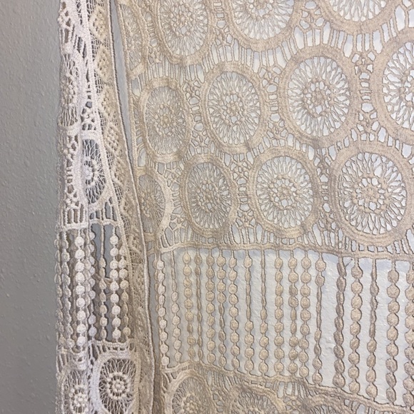 White Coverup - Picture 5 of 5